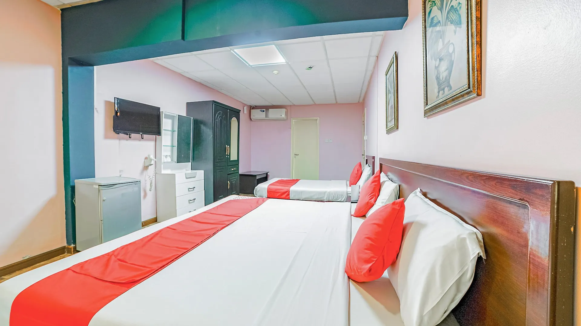 Dana Al Buhaira Beach Hotel Sharjah United Arab Emirates
